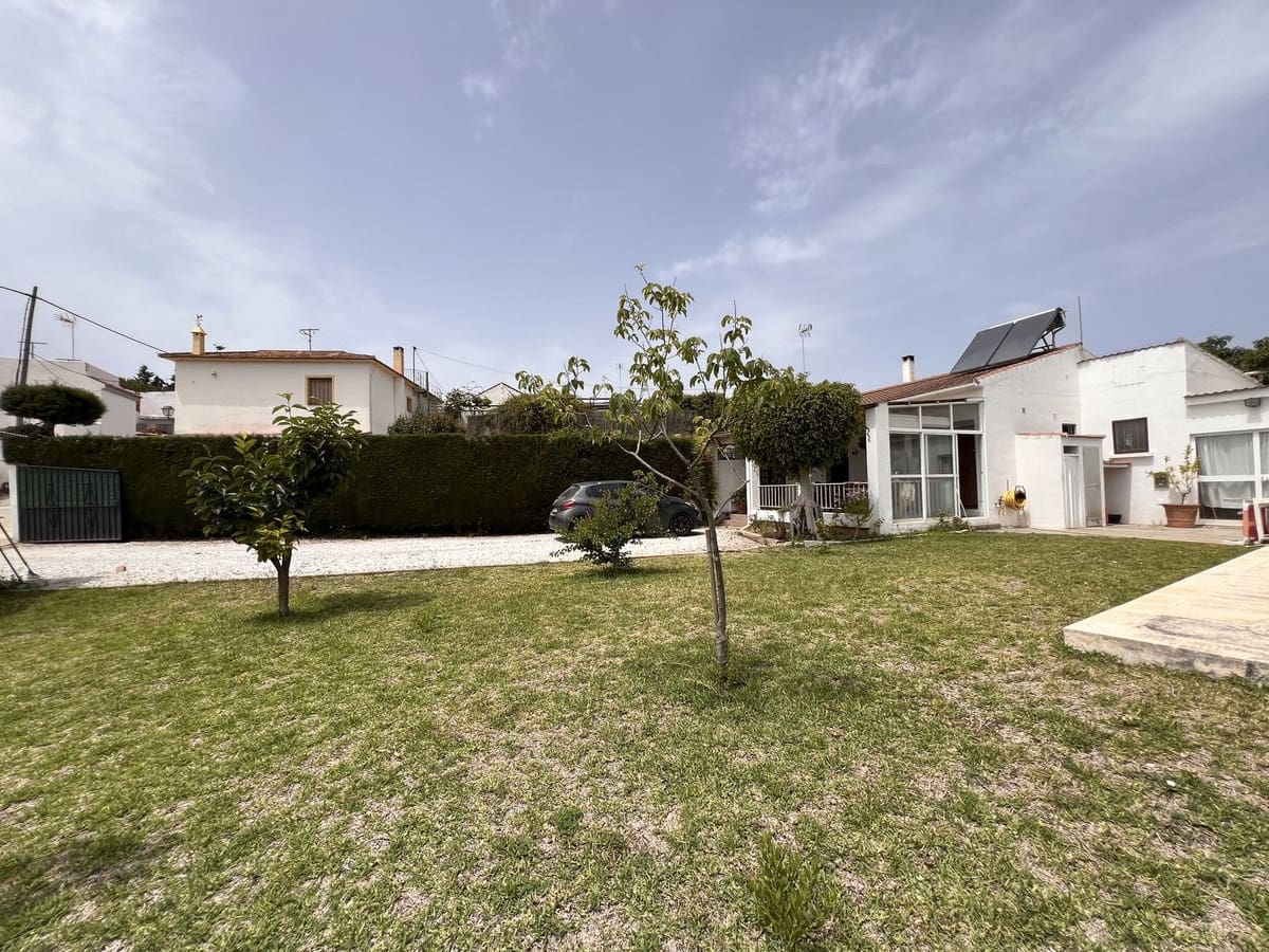5 bedroom Villa for sale in El Velerin with pool - € 725,000 (Ref: 9480216)