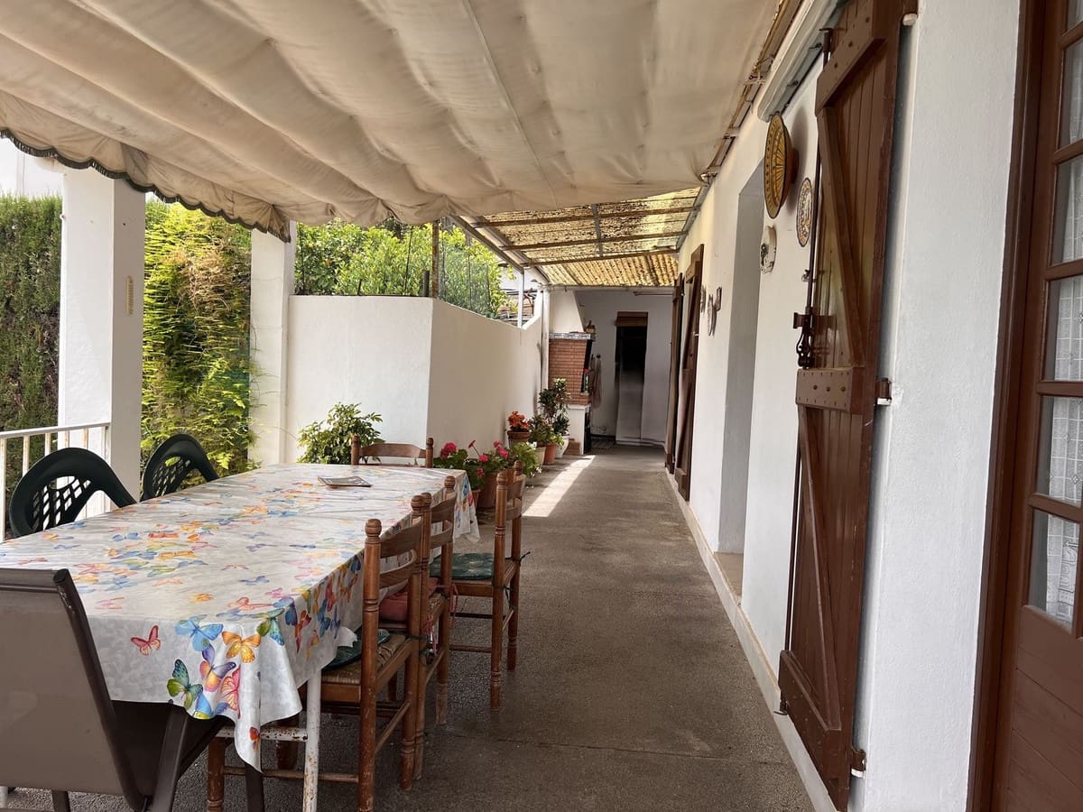 5 bedroom Villa for sale in El Velerin with pool - € 725,000 (Ref: 9480216)