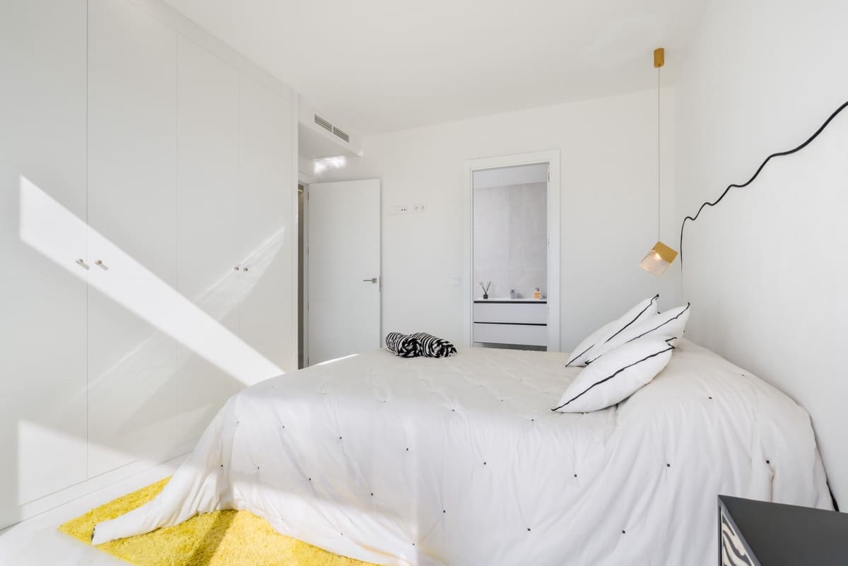 3 slaapkamer Penthouse te koop in Estepona met zwembad - € 725.000 (Ref: 9480217)