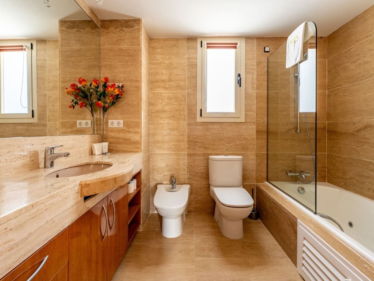 4 makuuhuone Kattohuoneisto myytävänä paikassa Alhaurin de la Torre mukana uima-altaan 
autotalli - 729 000 € (Ref: 9480218)