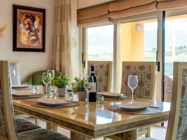 4 makuuhuone Kattohuoneisto myytävänä paikassa Alhaurín de la Torre mukana uima-altaan 
autotalli - 729 000 € (Ref: 9480218)