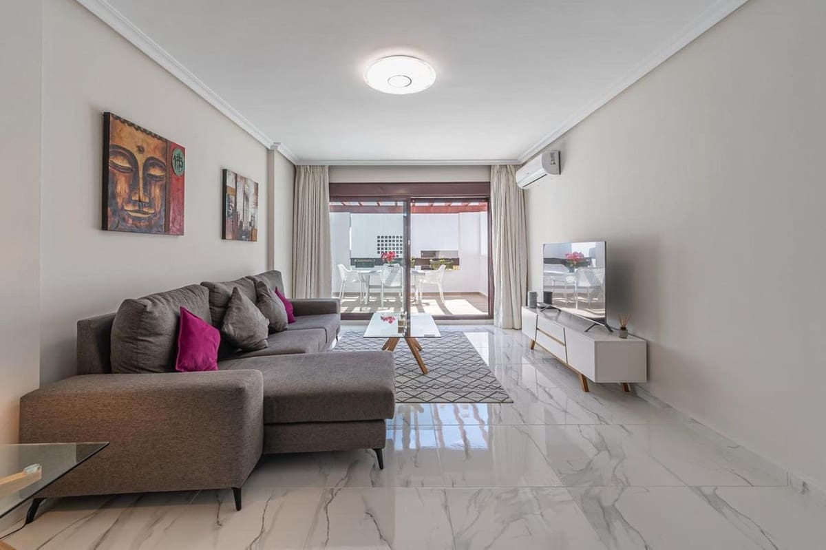 3 soveværelse Lejlighed til salg i Nueva Andalucia med swimmingpool - € 735.000 (Ref: 9480222)