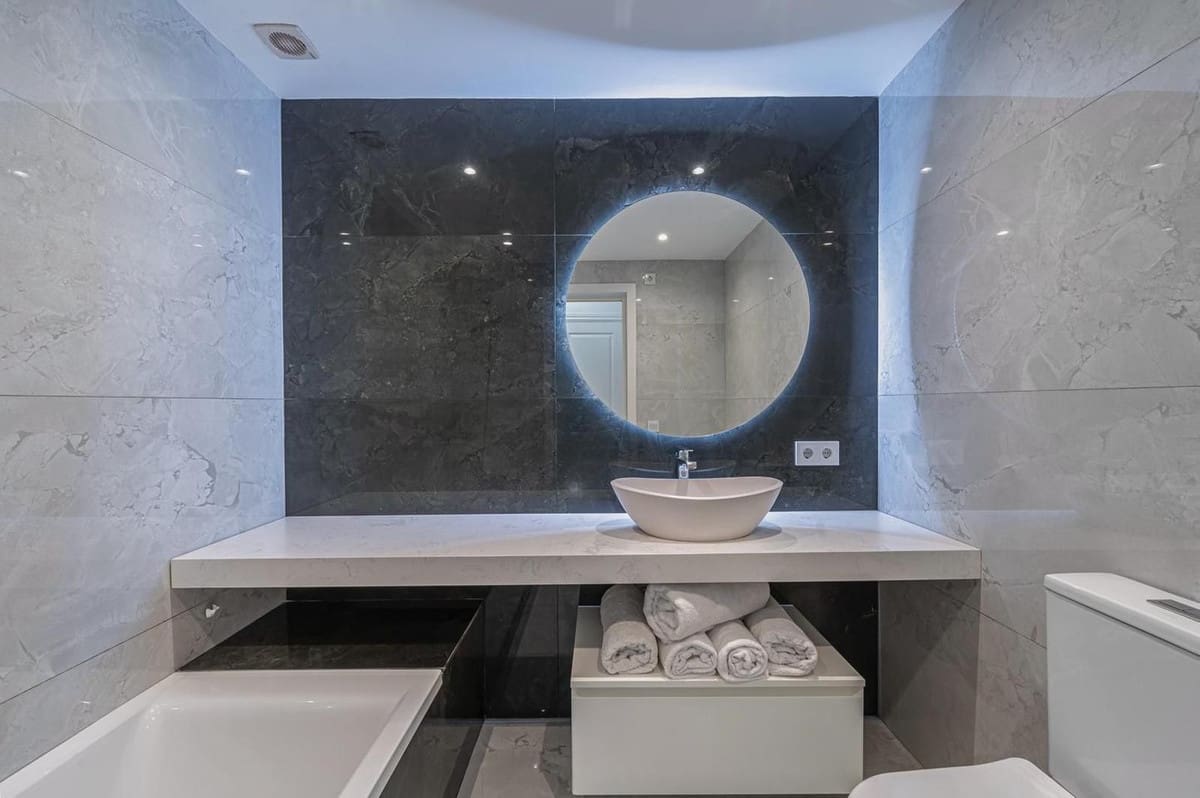 3 soveværelse Lejlighed til salg i Nueva Andalucia med swimmingpool - € 735.000 (Ref: 9480222)