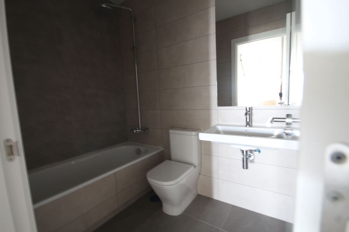 3 bedroom Semi-detached Villa for sale in Riviera del Sol with pool - € 735,000 (Ref: 9480224)