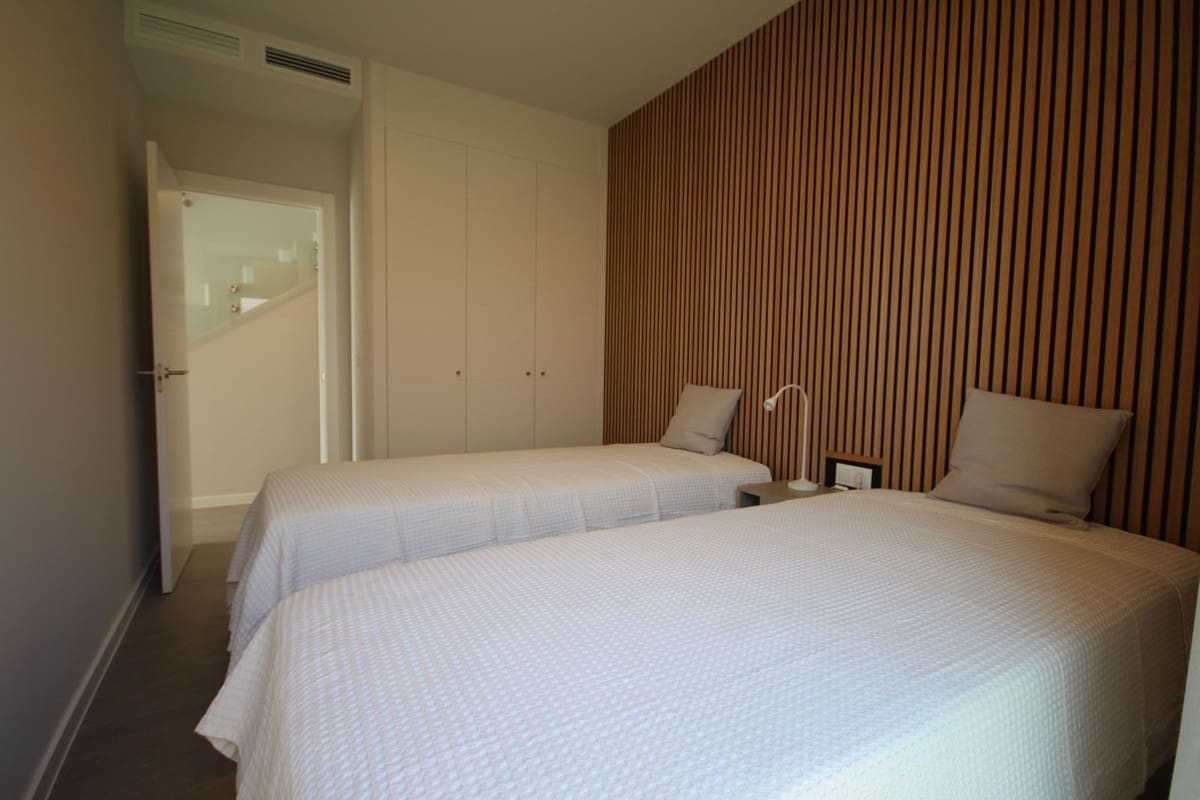 3 Zimmer Doppelhaus zu verkaufen in Riviera del Sol mit Pool - 735.000 € (Ref: 9480224)