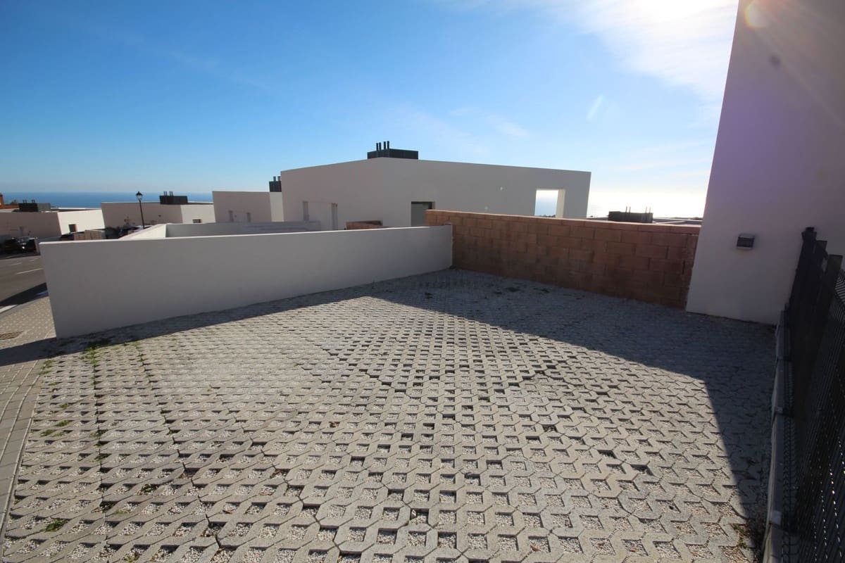 3 Zimmer Doppelhaus zu verkaufen in Riviera del Sol mit Pool - 735.000 € (Ref: 9480224)