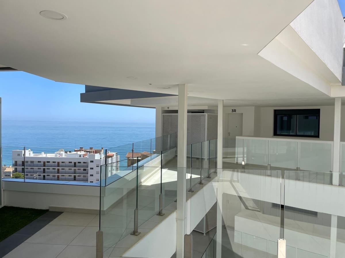 2 slaapkamer Appartement te koop in Fuengirola met zwembad - € 739.000 (Ref: 9480227)