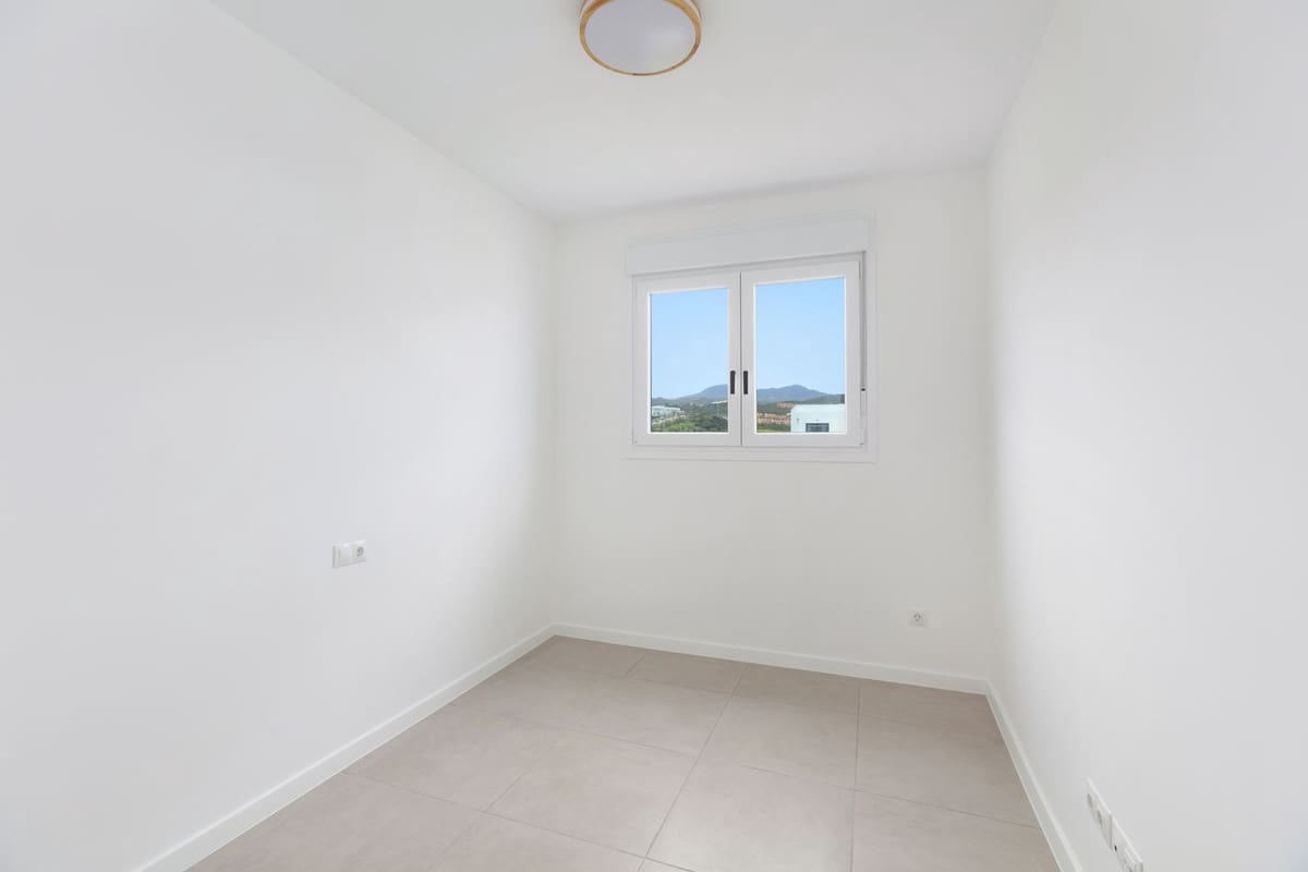 3 makuuhuone Kattohuoneisto myytävänä paikassa Estepona mukana uima-altaan 
autotalli - 740 000 € (Ref: 9480229)