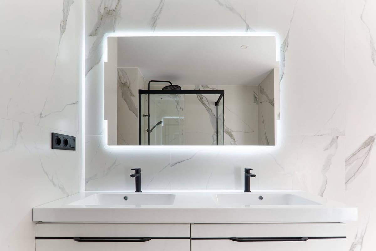 3 bedroom Apartment for sale in San Pedro de Alcantara with pool - € 745,000 (Ref: 9480234)