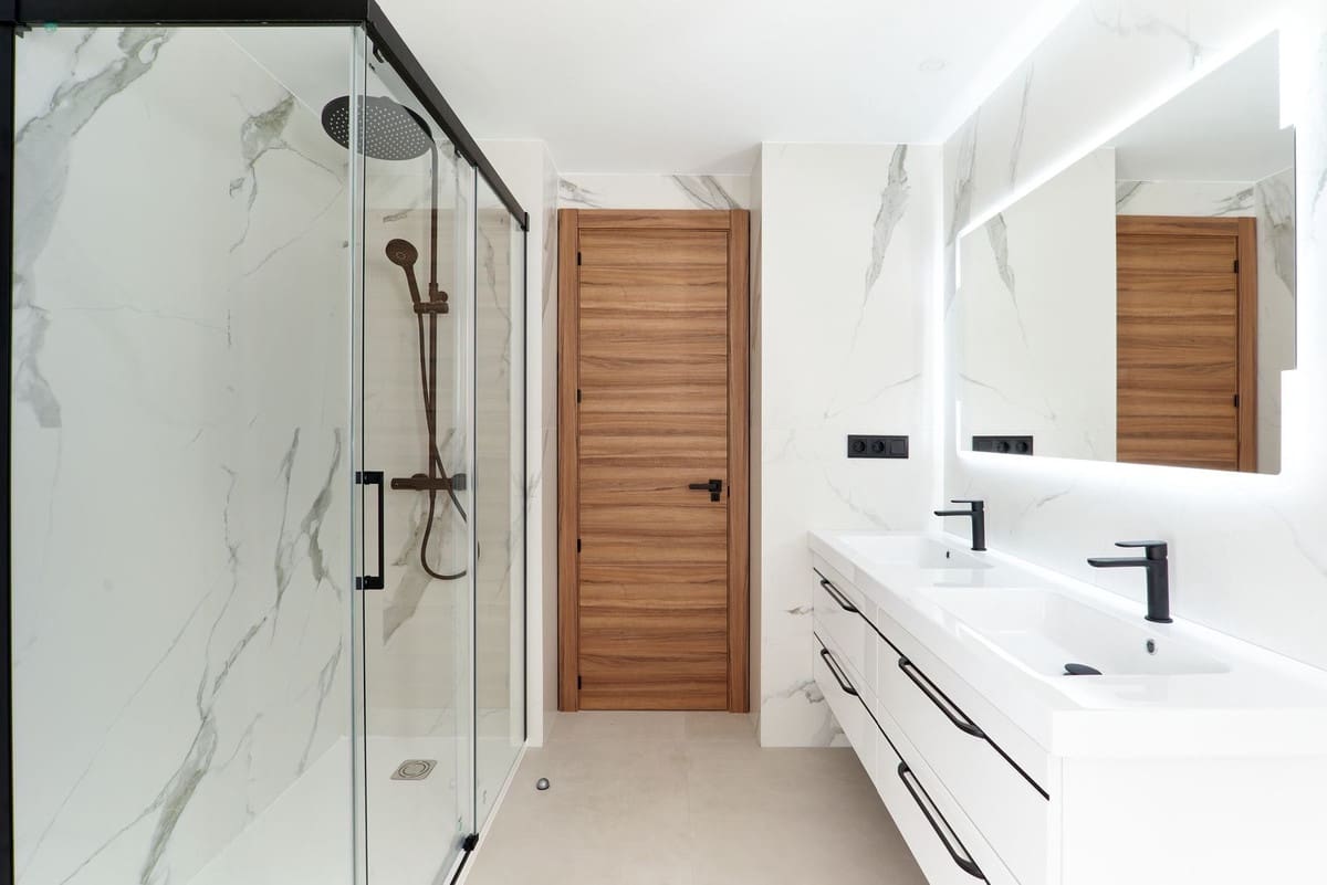 3 bedroom Apartment for sale in San Pedro de Alcantara with pool - € 745,000 (Ref: 9480234)