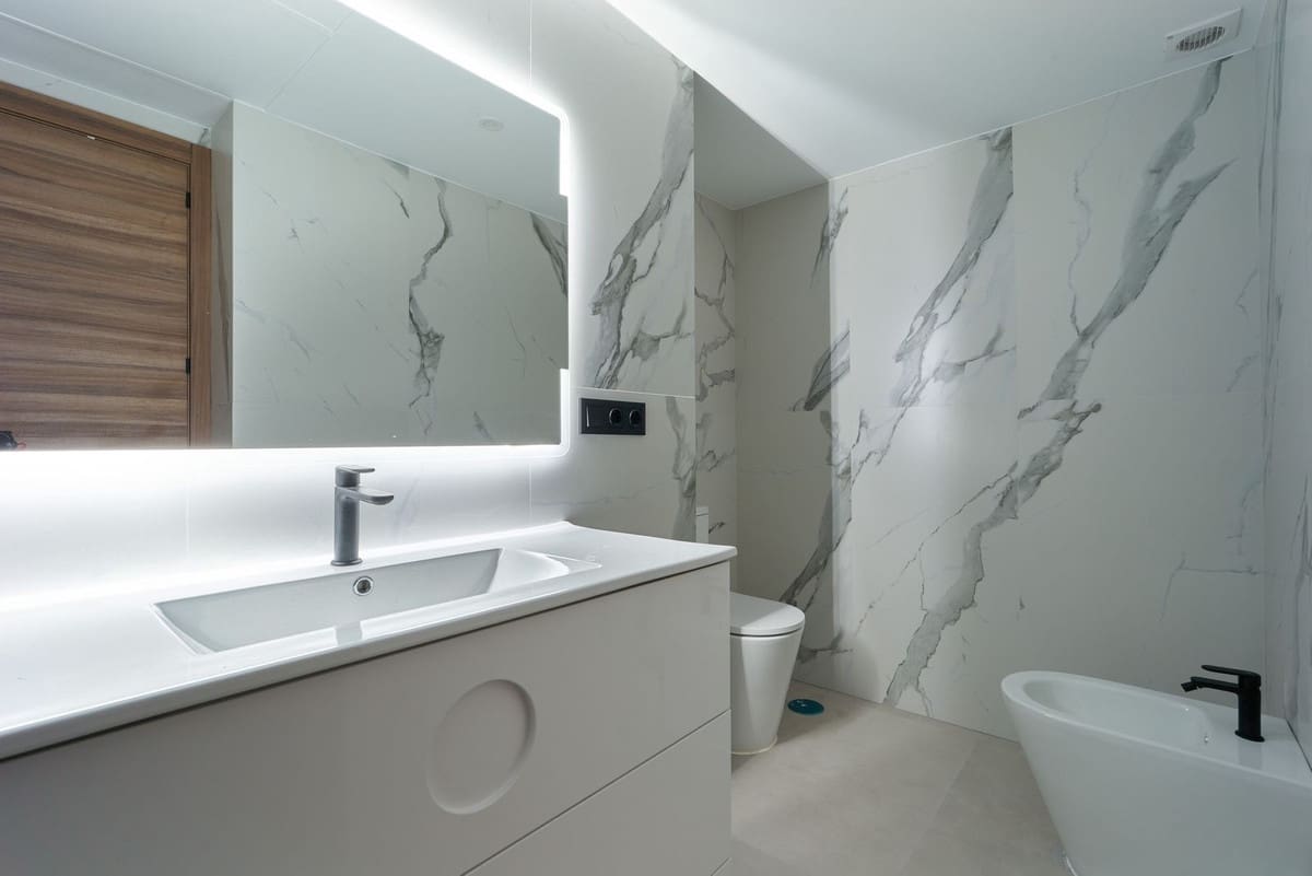 3 bedroom Apartment for sale in San Pedro de Alcantara with pool - € 745,000 (Ref: 9480234)