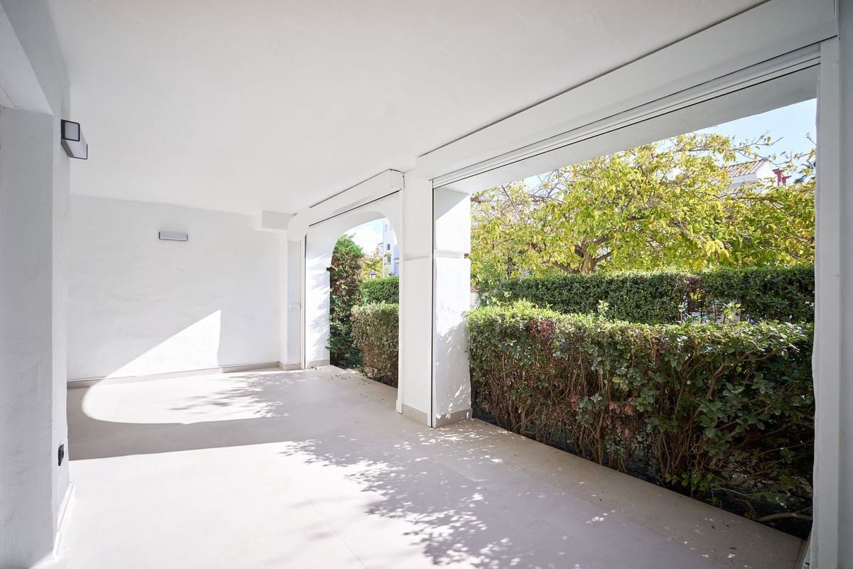 3 bedroom Apartment for sale in San Pedro de Alcantara with pool - € 745,000 (Ref: 9480234)