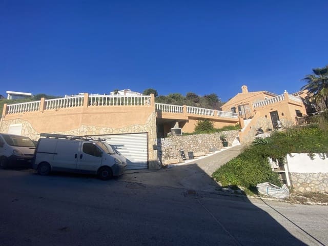 6 Zimmer Villa zu verkaufen in Riviera del Sol, Mijas mit Pool Garage - 695.000 € (Ref: 9480235)