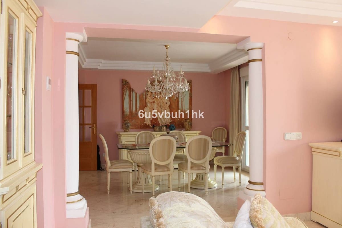 3 makuuhuone Huoneisto myytävänä paikassa Manilva mukana uima-altaan - 749 000 € (Ref: 9480237)