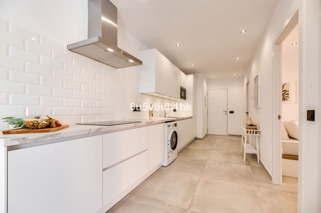 5 bedroom Apartment for sale in Centro, Estepona with pool - € 749,000 (Ref: 9480238)