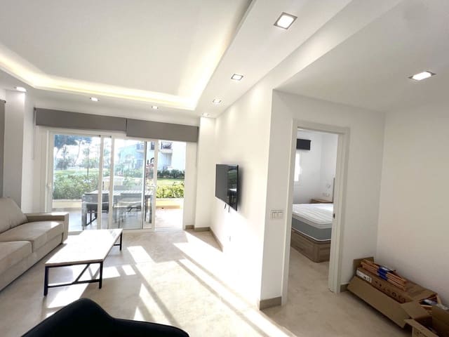 2 slaapkamer Appartement te koop in Puerto Banus, Marbella met zwembad - € 750.000 (Ref: 9480241)