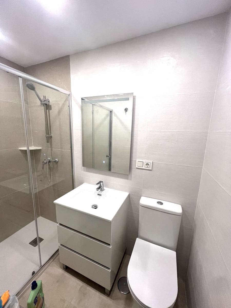 2 bedroom Apartment for sale in Puerto Banus with pool - € 750,000 (Ref: 9480241)