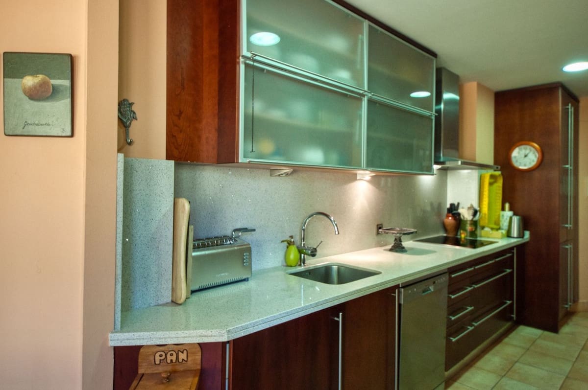 2 bedroom Apartment for sale in Golden Mile with pool garage - € 750,000 (Ref: 9480242)