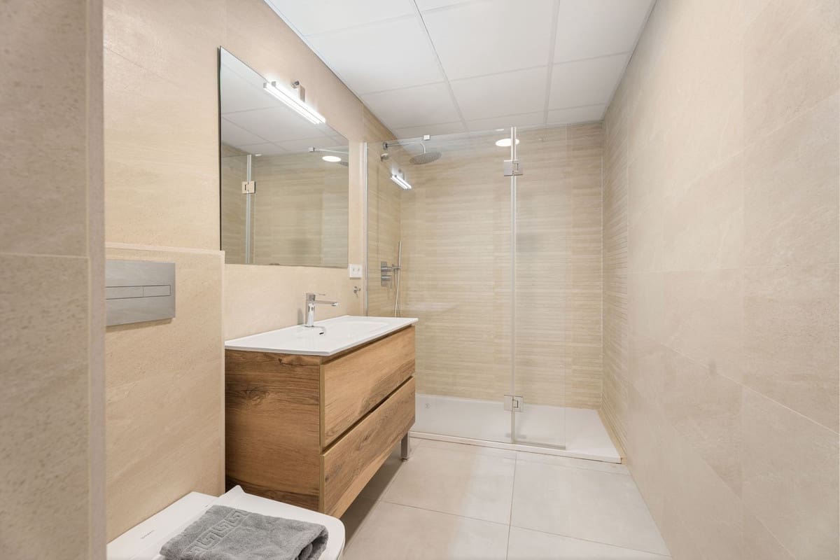 3 bedroom Apartment for sale in Puerto Banus - € 750,000 (Ref: 9480249)