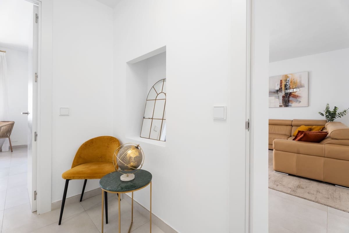 3 bedroom Apartment for sale in Puerto Banus - € 750,000 (Ref: 9480249)