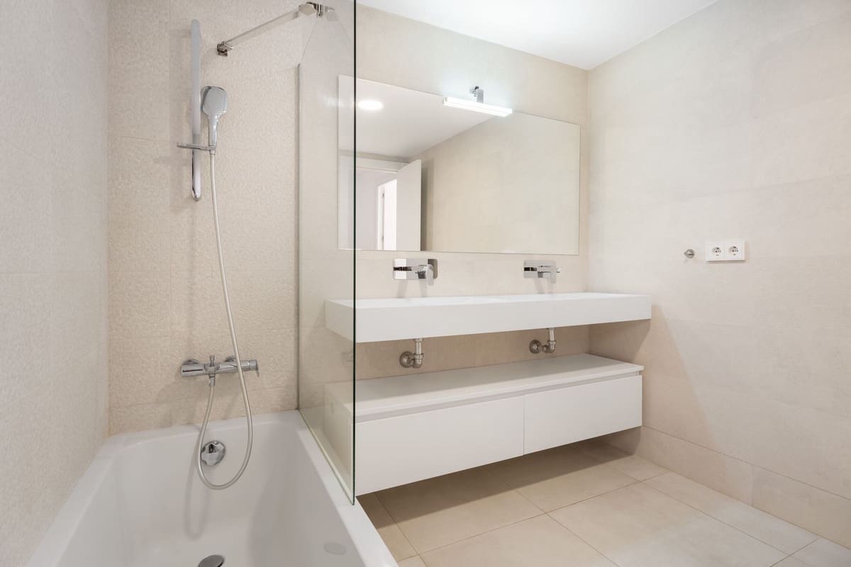 3 bedroom Apartment for sale in Puerto Banus - € 750,000 (Ref: 9480249)