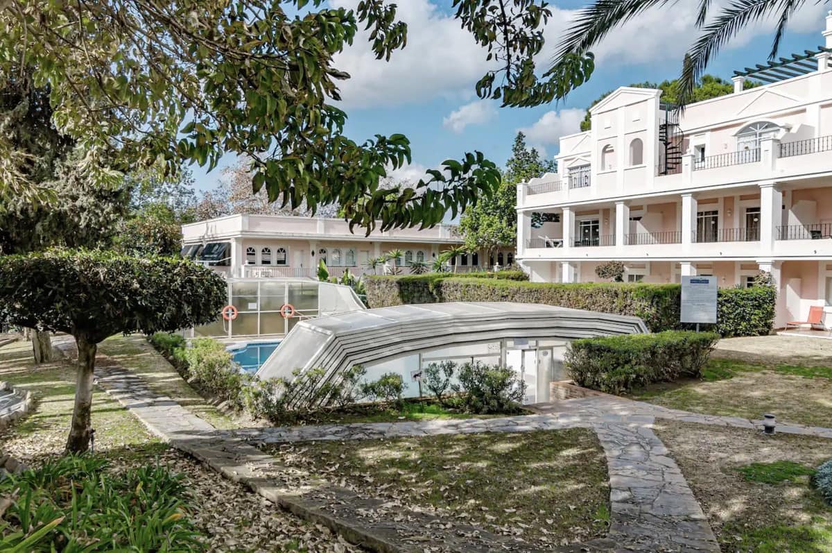 3 bedroom Penthouse for sale in Nueva Andalucia with pool - € 750,000 (Ref: 9480255)