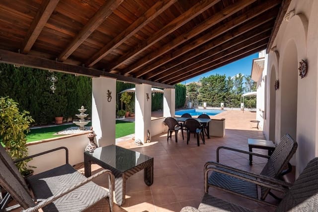 4 soveværelse Villa til salg i Alhaurín el Grande med swimmingpool - € 750.000 (Ref: 9480257)
