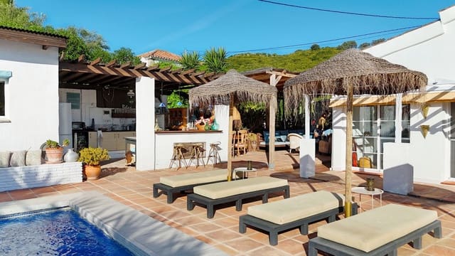 4 soverom Villa til salgs i Alhaurín el Grande med svømmebasseng - € 750 000 (Ref: 9480258)