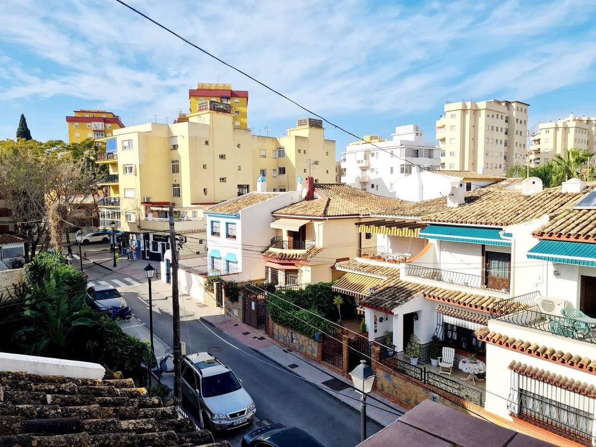 3 soveværelse Semi-Rækkehus til salg i Fuengirola - € 750.000 (Ref: 9480260)