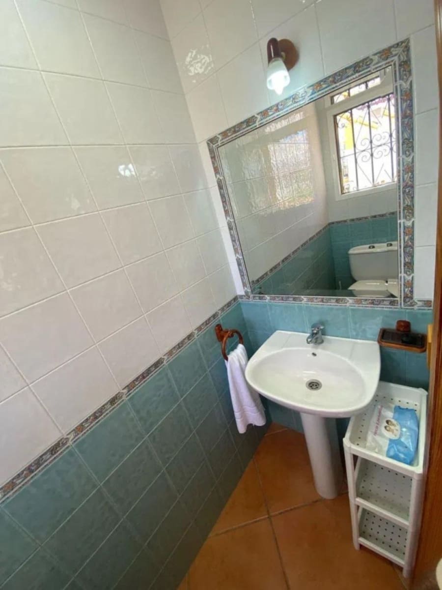 Pareado de 4 habitaciones en Marbella en venta con garaje - 690.000 € (Ref: 9480261)