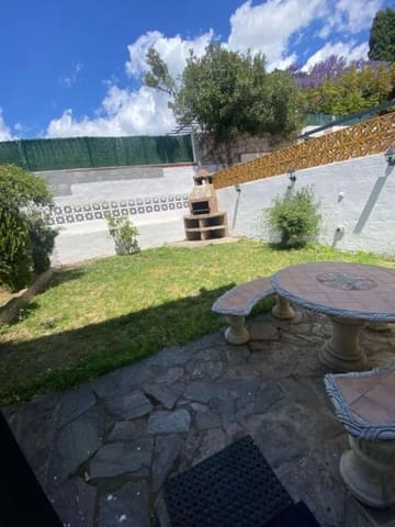 Pareado de 4 habitaciones en Marbella en venta con garaje - 690.000 € (Ref: 9480261)