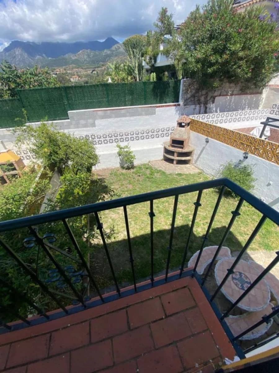 Pareado de 4 habitaciones en Marbella en venta con garaje - 690.000 € (Ref: 9480261)