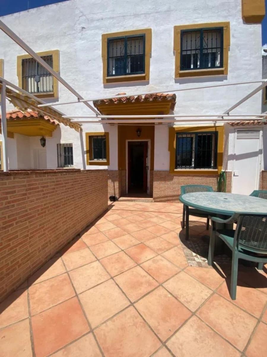 Pareado de 4 habitaciones en Marbella en venta con garaje - 690.000 € (Ref: 9480261)