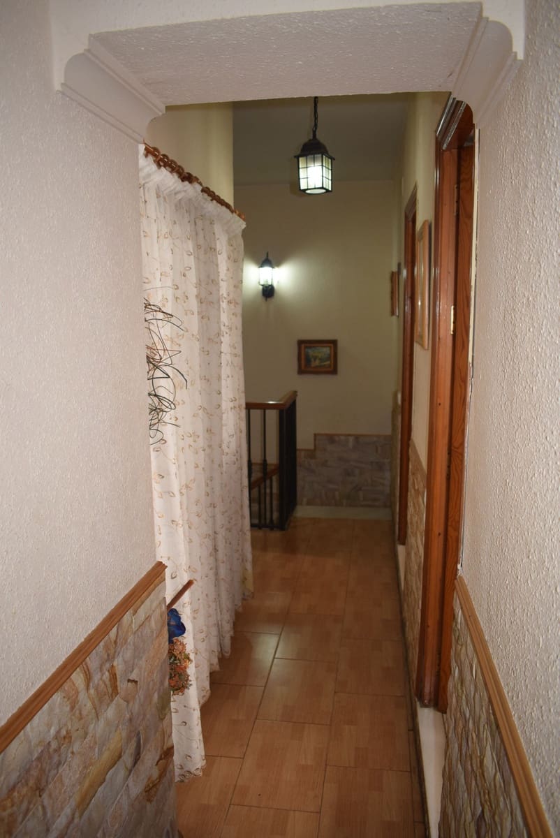 3 makuuhuone Omakotitalo myytävänä paikassa Malaga kaupunki - 757 500 € (Ref: 9480266)