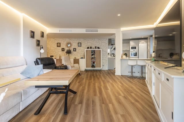 3 bedroom Apartment for sale in Centro, Estepona with pool garage - € 759,000 (Ref: 9480268)