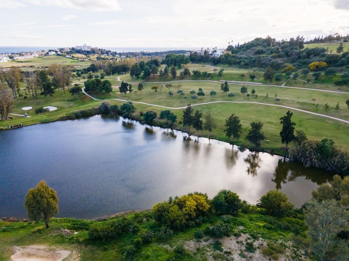 3 bedroom Apartment for sale in Benahavis with pool - € 760,000 (Ref: 9480269)