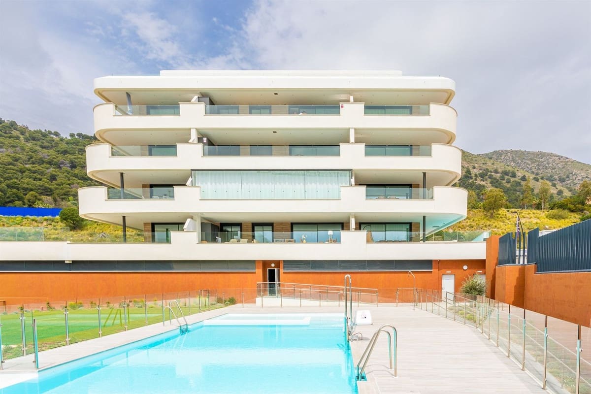 3 slaapkamer Appartement te koop in Fuengirola met zwembad garage - € 765.000 (Ref: 9480270)