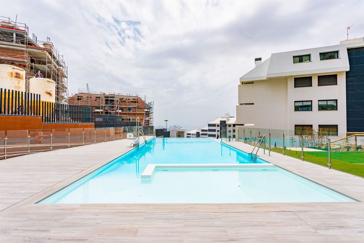 3 slaapkamer Appartement te koop in Fuengirola met zwembad garage - € 765.000 (Ref: 9480270)