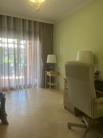 Apartamento de 3 habitaciones en Guadalmina Baja, Marbella en venta con piscina - 770.000 € (Ref: 9480274)