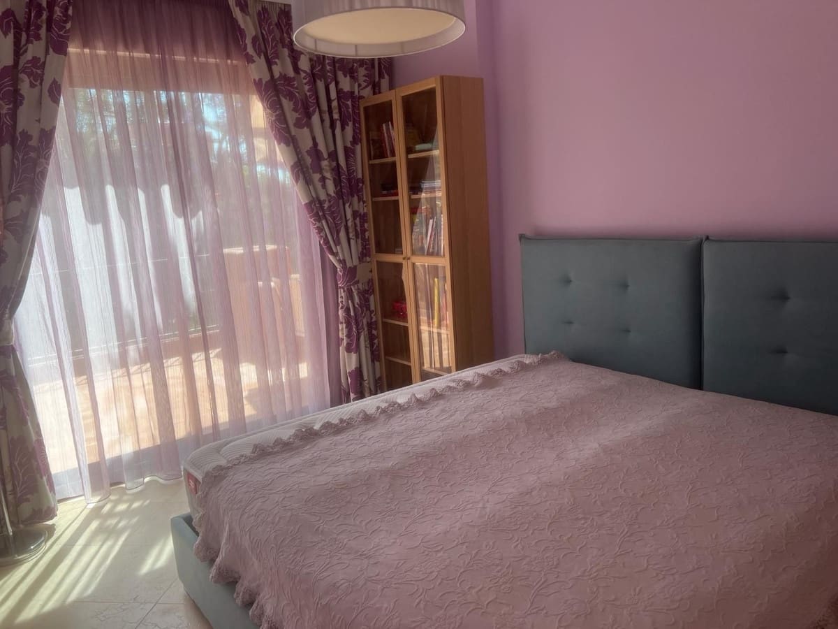 Apartamento de 3 habitaciones en Guadalmina en venta con piscina - 770.000 € (Ref: 9480274)