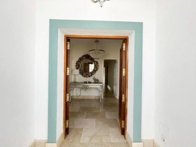 5 soveværelse Villa til salg i San Roque Pueblo, San Roque med swimmingpool - € 770.000 (Ref: 9480276)