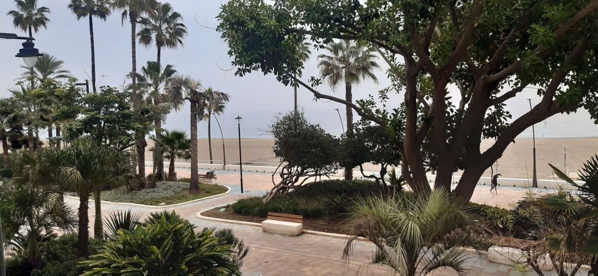 2 soverom Leilighet til salgs i Estepona - € 775 000 (Ref: 9480277)