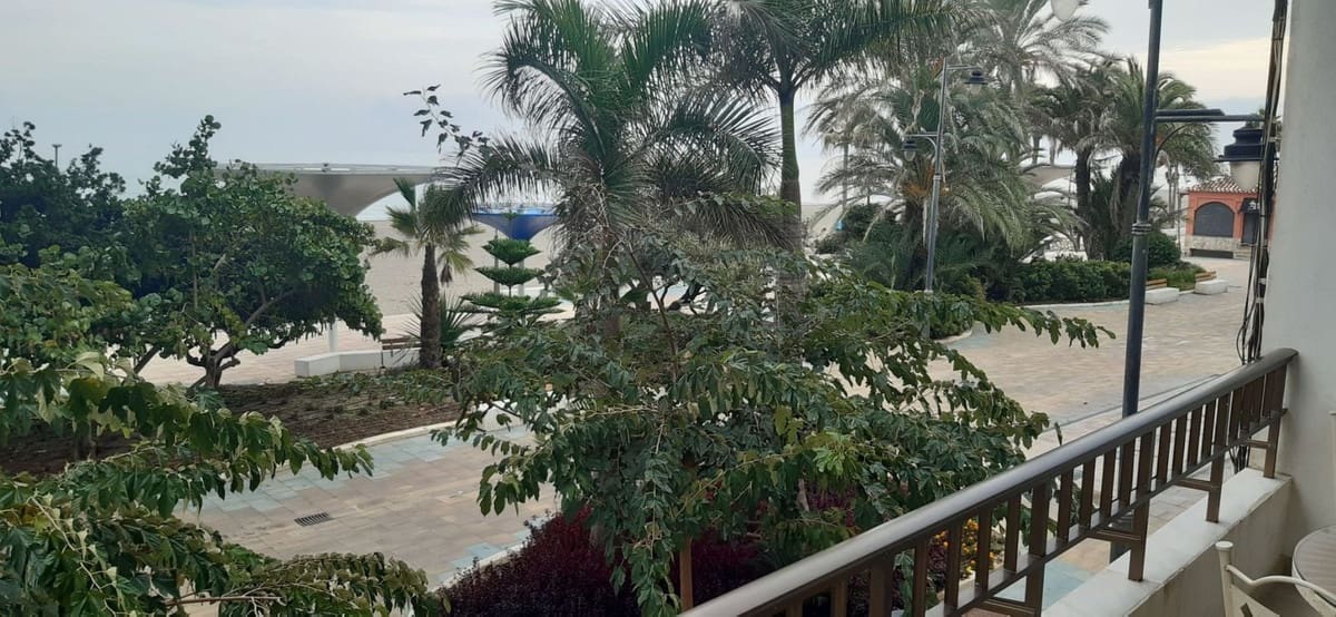 2 soverom Leilighet til salgs i Estepona - € 775 000 (Ref: 9480277)