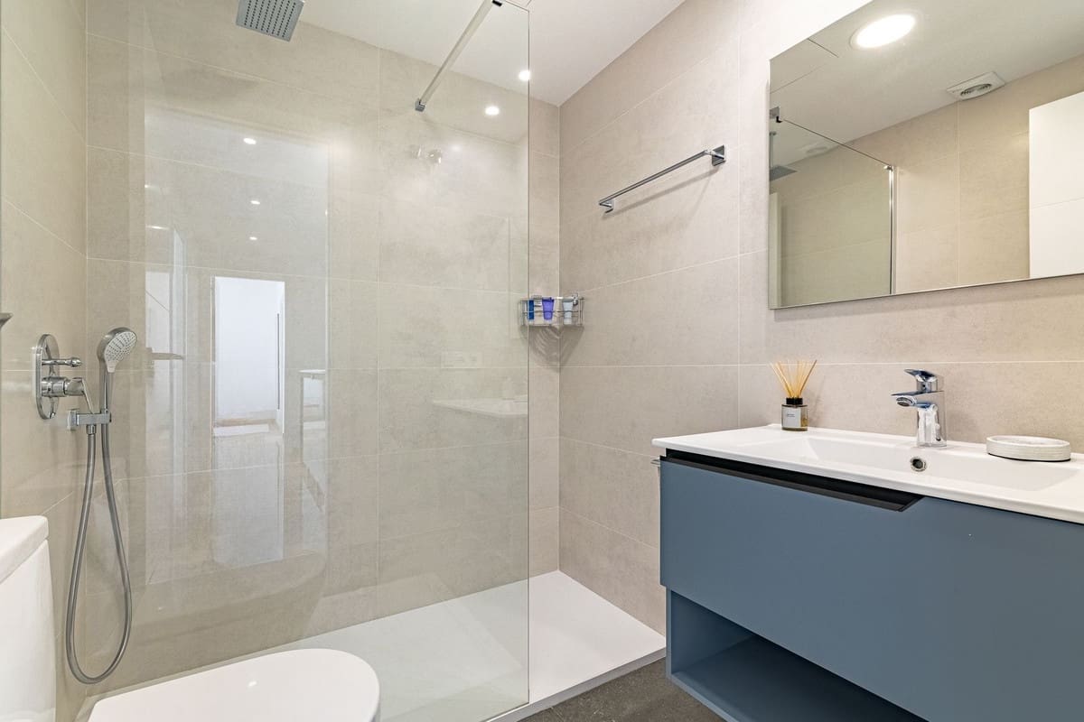 3 bedroom Apartment for sale in Golden Mile with pool garage - € 775,000 (Ref: 9480278)