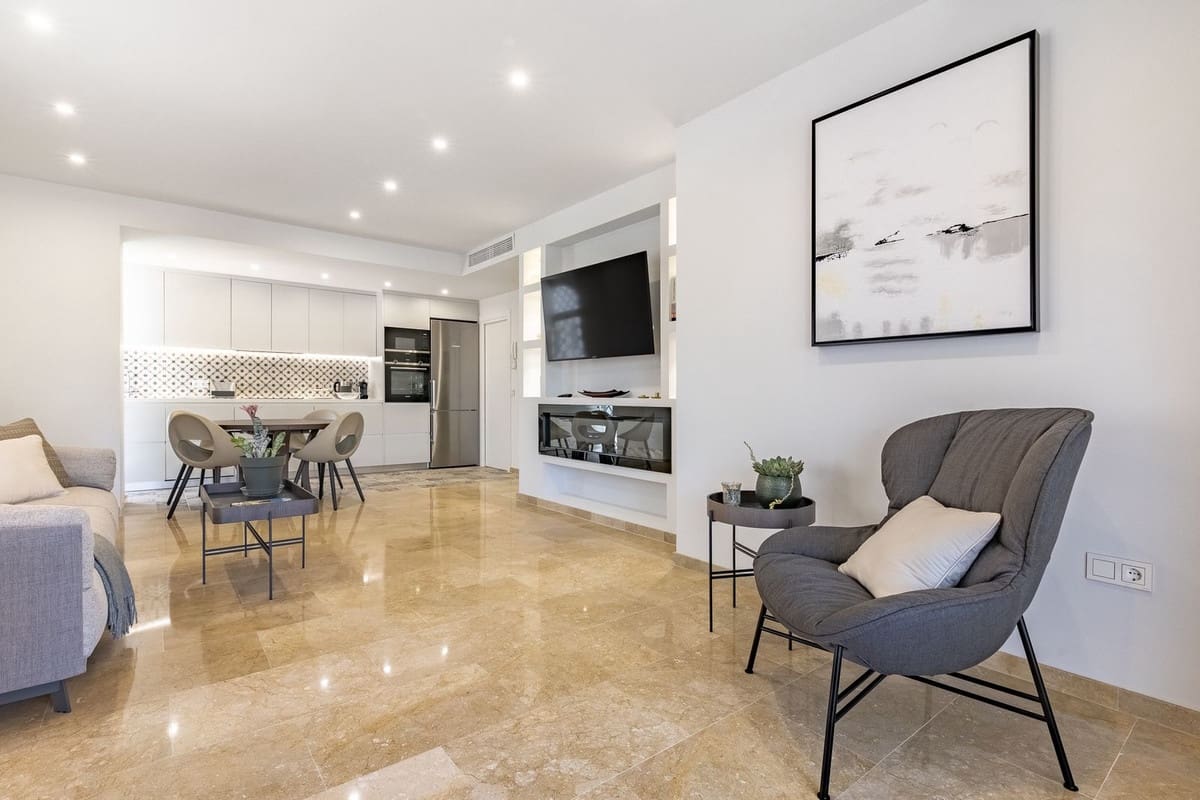 3 bedroom Apartment for sale in Golden Mile with pool garage - € 775,000 (Ref: 9480278)