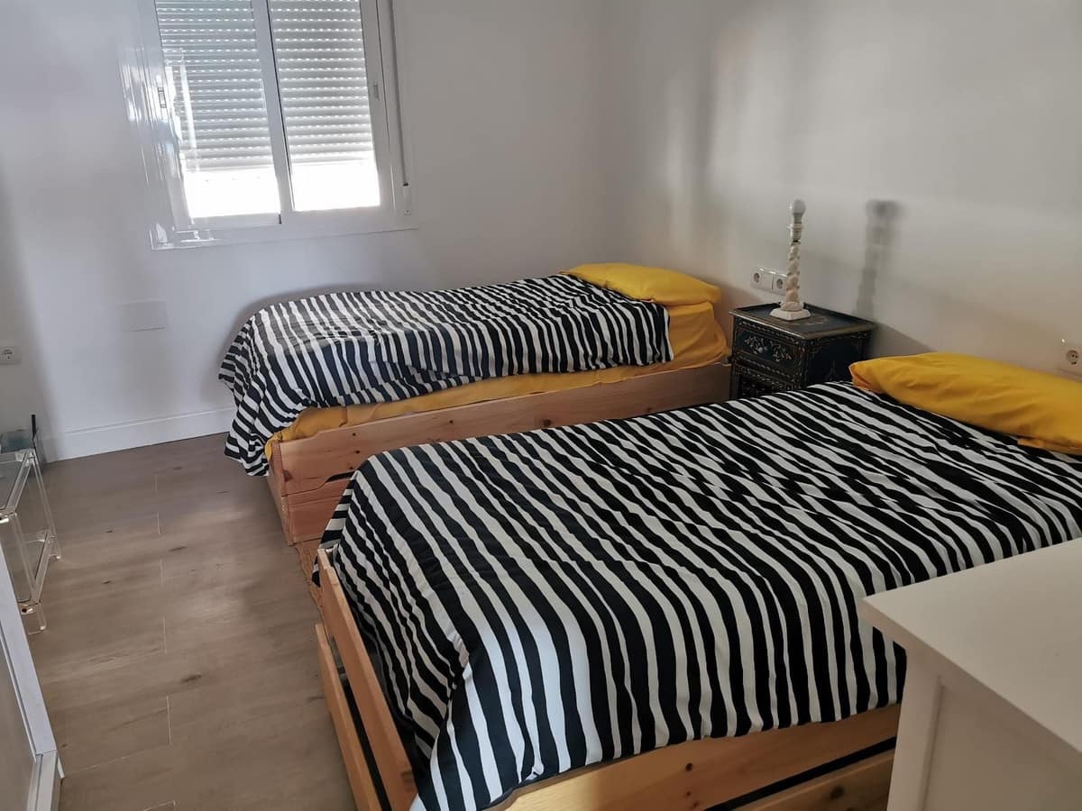 Casa de 2 habitaciones en Calahonda en venta con piscina garaje - 775.000 € (Ref: 9480280)