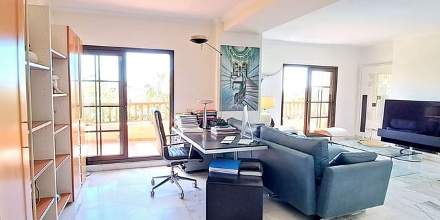 3 bedroom Penthouse for sale in Cancelada, Estepona with pool garage - € 785,000 (Ref: 9480286)