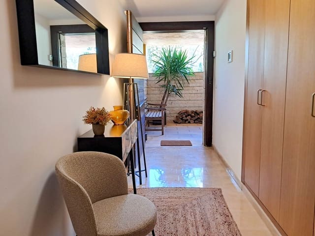 Casa de 3 habitaciones en Ricardo Soriano, Marbella en venta con piscina garaje - 785.000 € (Ref: 9480287)