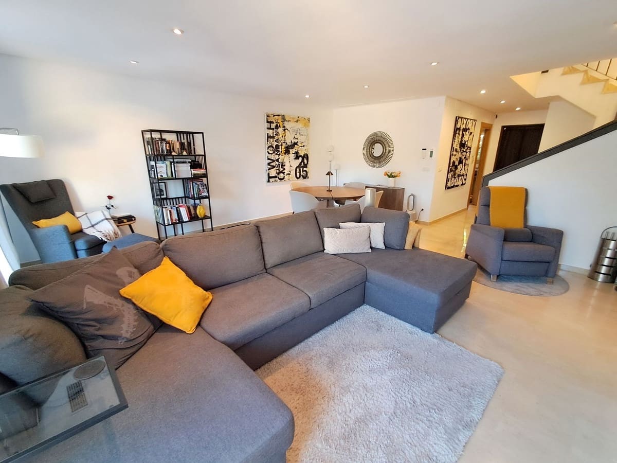 Casa de 3 habitaciones en Marbella en venta con piscina garaje - 785.000 € (Ref: 9480287)