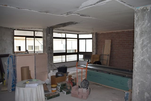 Apartamento de 2 habitaciones en La Malagueta, Málaga ciudad en venta - 787.500 € (Ref: 9480289)